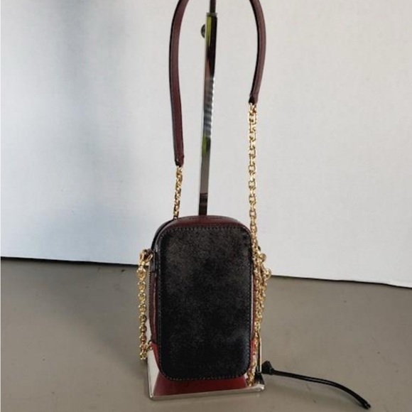 Marc Jacobs Hot Shot Crossbody Bag Red Black and Burgundy w/gold Hardware EUC - Picture 5 of 9